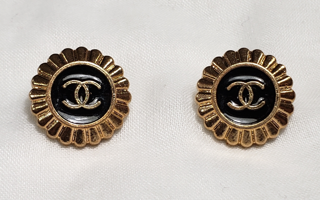 6 Set CHANEL Buttons Vintage CC Logo Black & Black Silver & Gold Lot